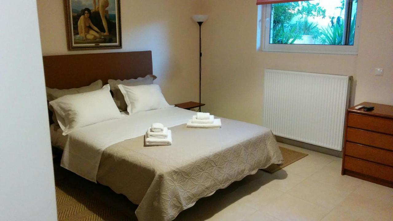 Lovely 2-Bedroom Apartment At Greek Riviera Vári Ngoại thất bức ảnh